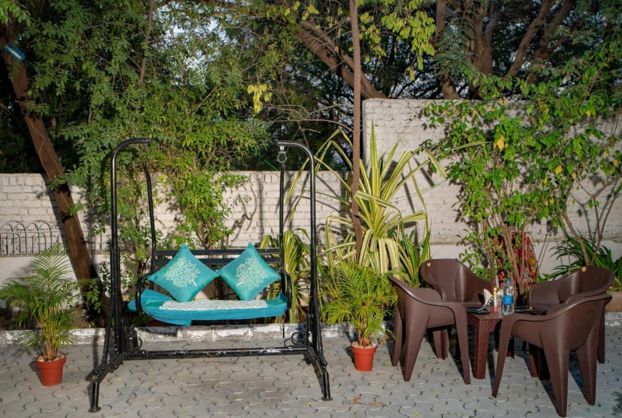 Hotel Ambavgarh Palace อุเดเปอร์ ภายนอก รูปภาพ